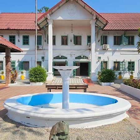 Sabaidee Guesthouse Луанг Прабанг Екстериор снимка