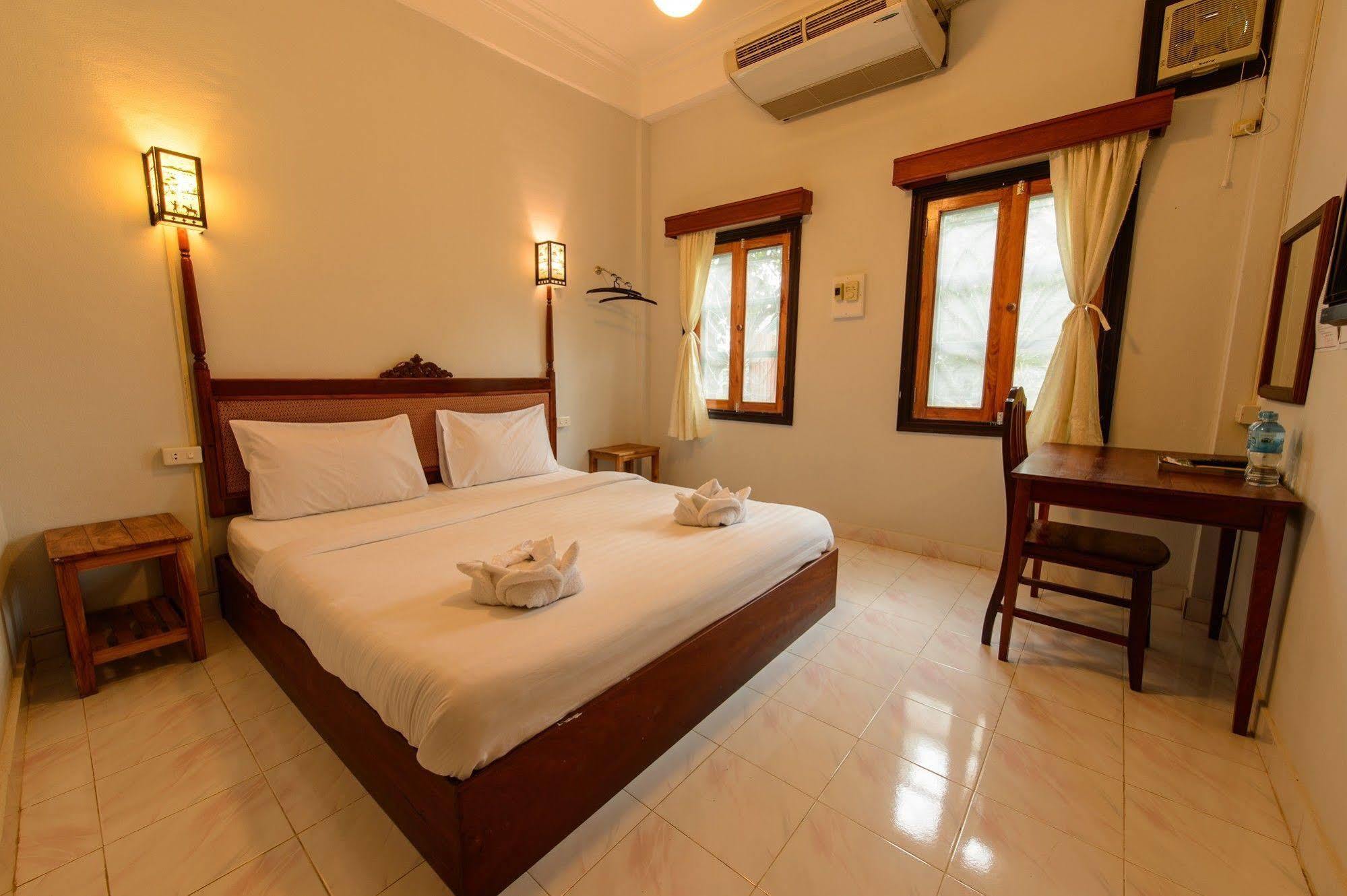 Sabaidee Guesthouse Луанг Прабанг Екстериор снимка