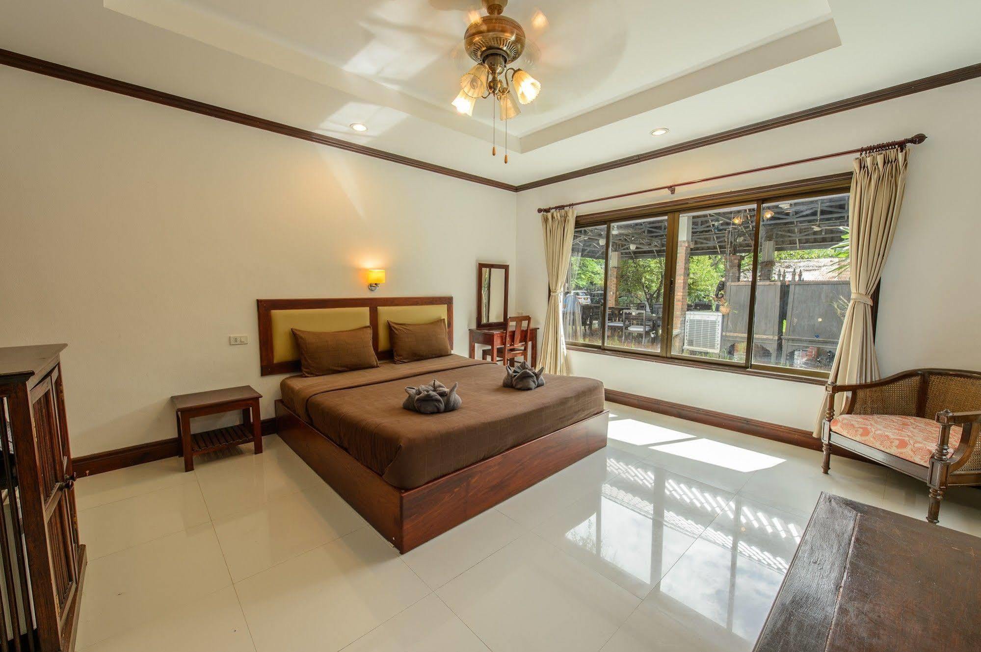 Sabaidee Guesthouse Луанг Прабанг Екстериор снимка