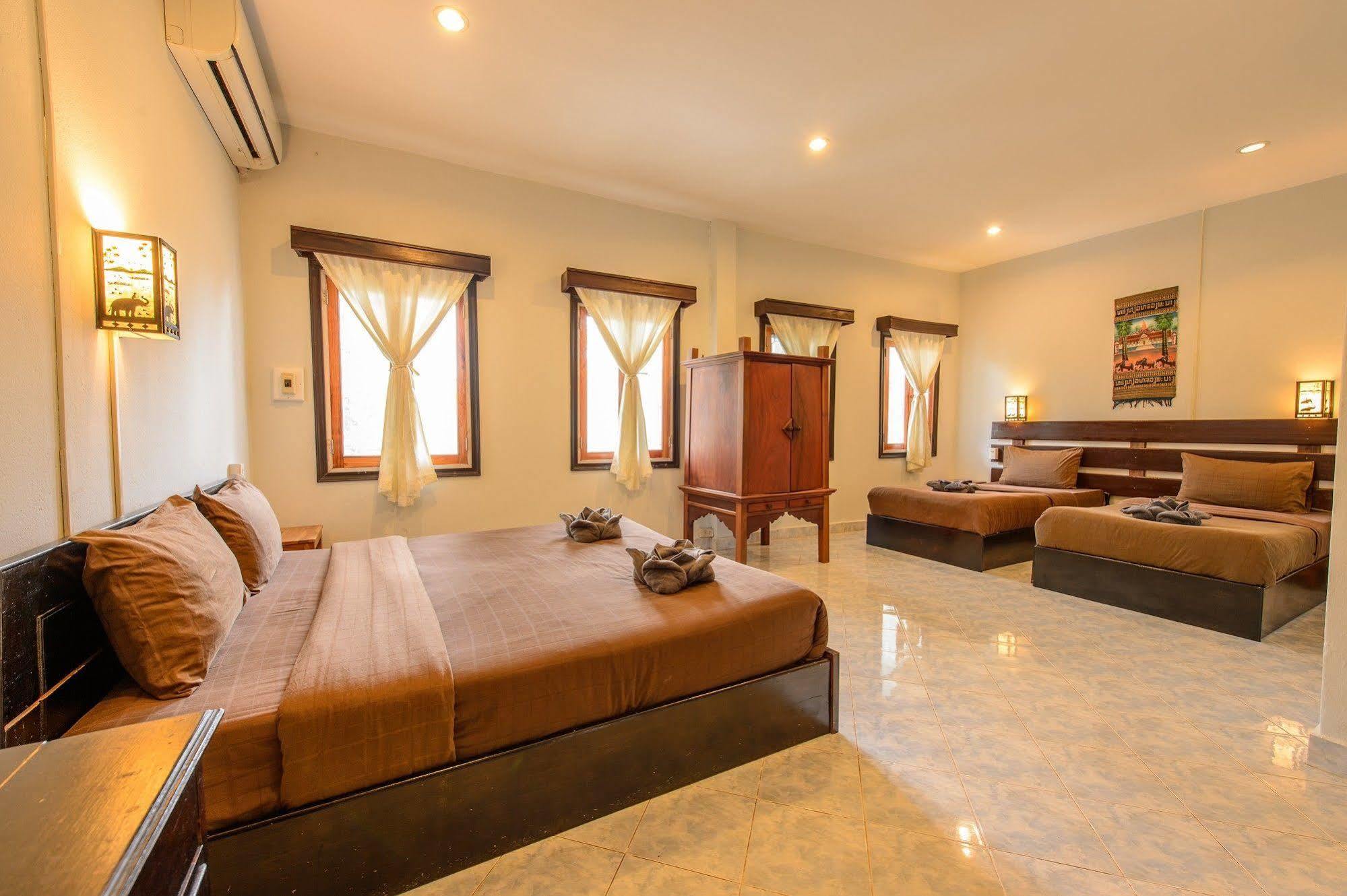 Sabaidee Guesthouse Луанг Прабанг Екстериор снимка