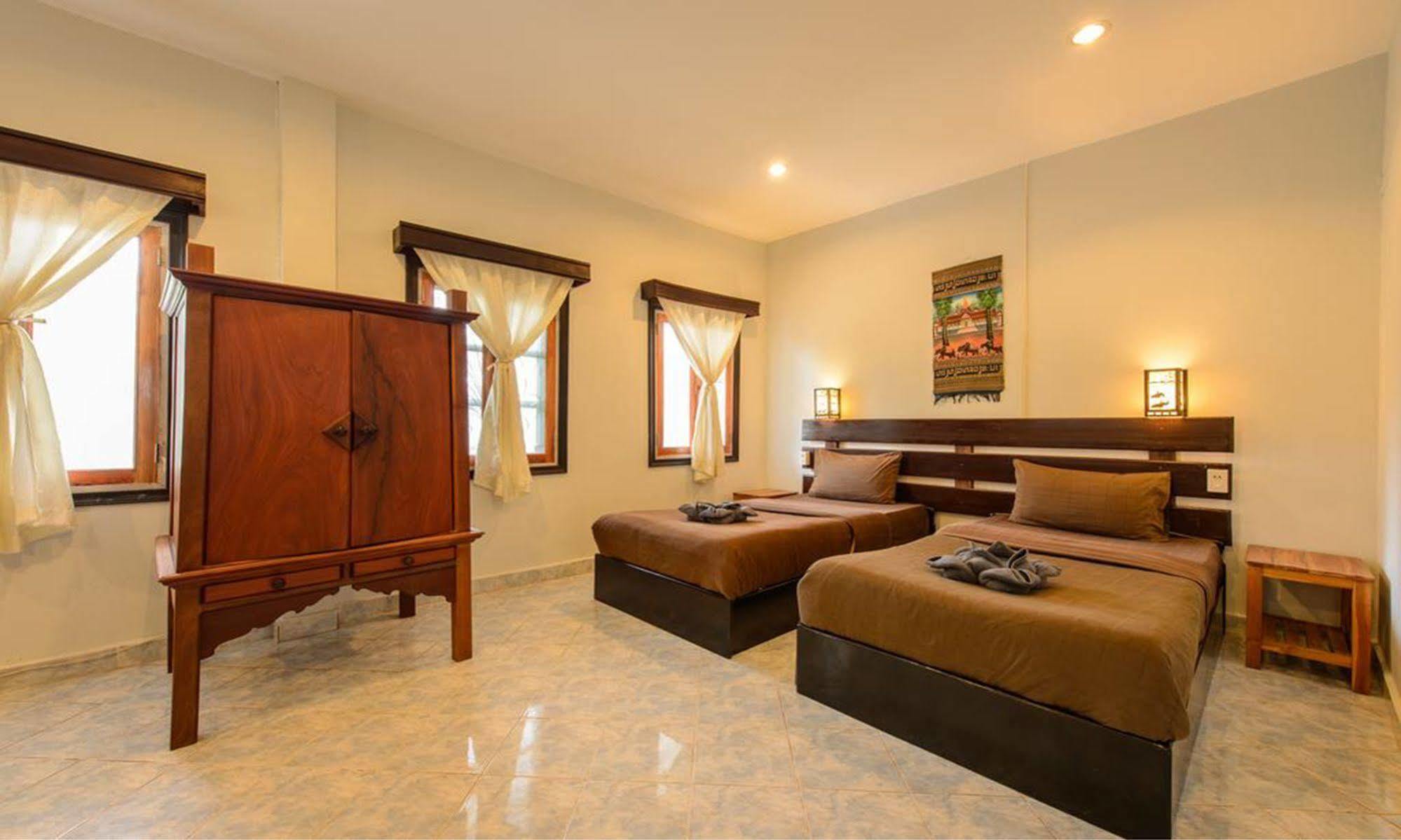 Sabaidee Guesthouse Луанг Прабанг Екстериор снимка